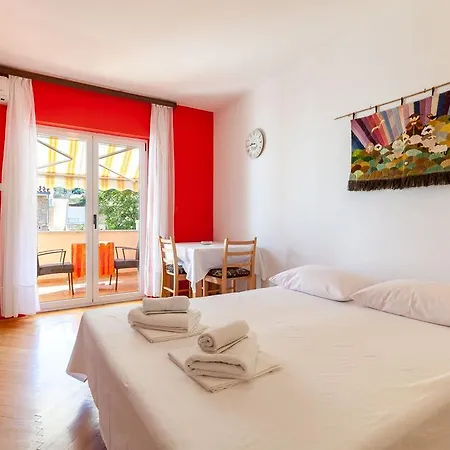 Apartamento And Dobrila