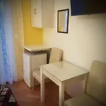 And Dobrila شقة *