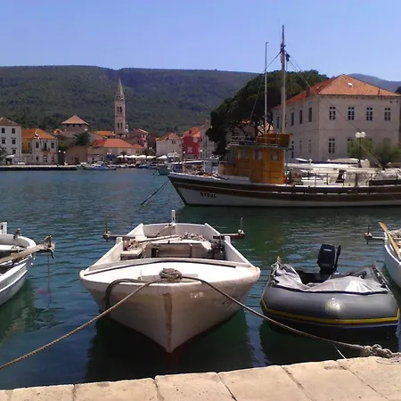Apartamento And Dobrila Jelsa (Hvar)