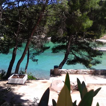Apartment And Dobrila Jelsa (Hvar)