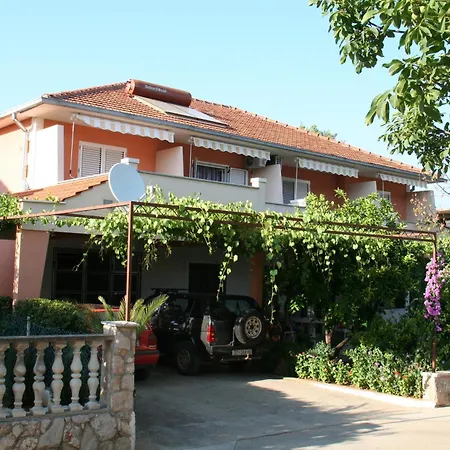 Apartment And Dobrila