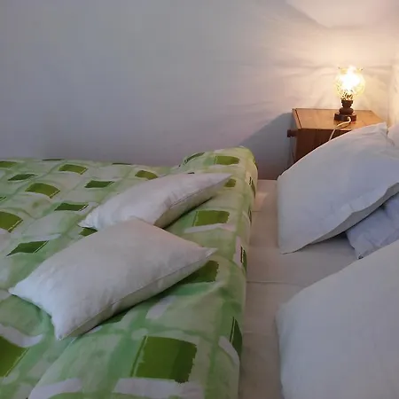 Appartement Apartments&rooms Dobrila