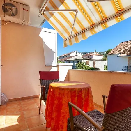 Apartments&rooms Dobrila Jelsa (Hvar)