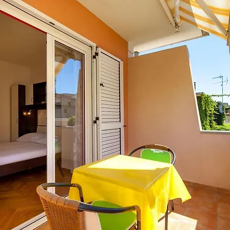 And Dobrila Apartment Jelsa (Hvar)