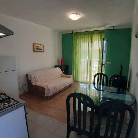 And Dobrila Apartment