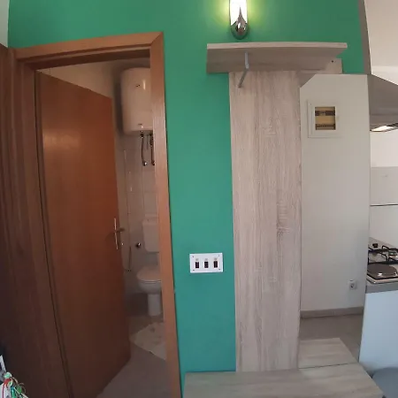 Apartments&rooms Dobrila * Jelsa (Hvar)