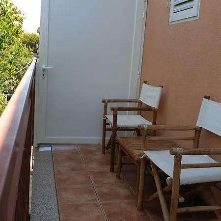 And Dobrila Apartamento Jelsa (Hvar)