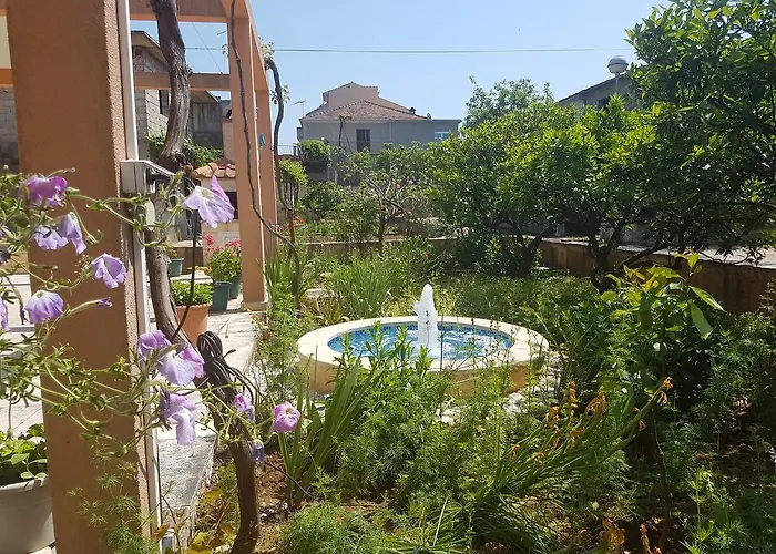 아파트 And Dobrila