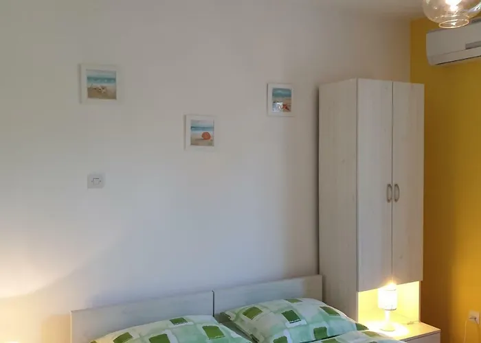 아파트 And Dobrila